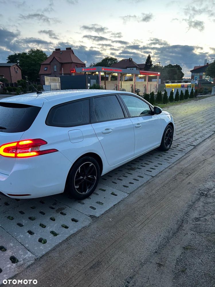 Peugeot 308 - 3