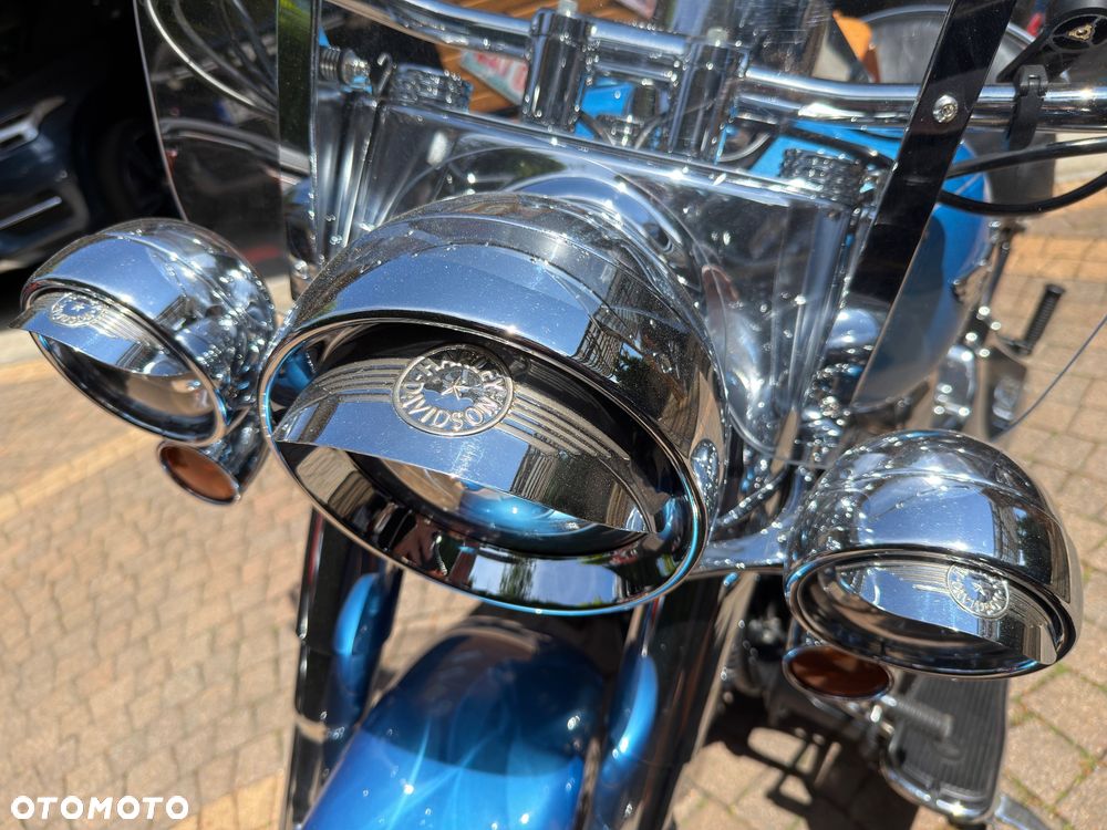 Harley-Davidson Softail Deluxe - 13