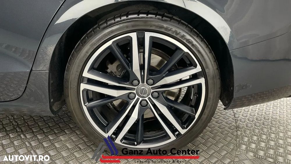 Volvo S60 T5 R-Design - 13