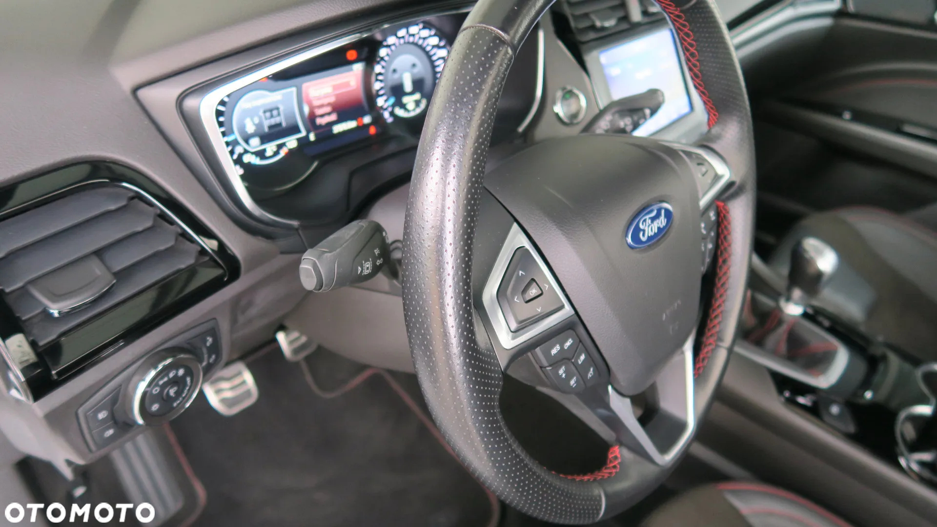 Ford Mondeo 2.0 EcoBlue ST-Line X - 25
