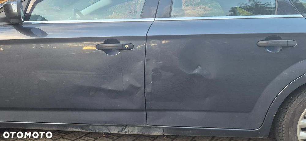 Ford Mondeo 1.6 Ambiente - 11