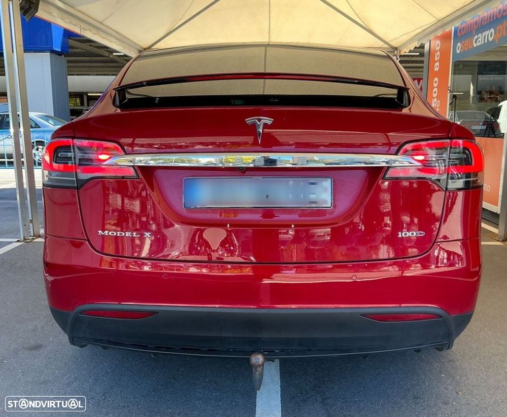 Tesla Model X 100D - 7