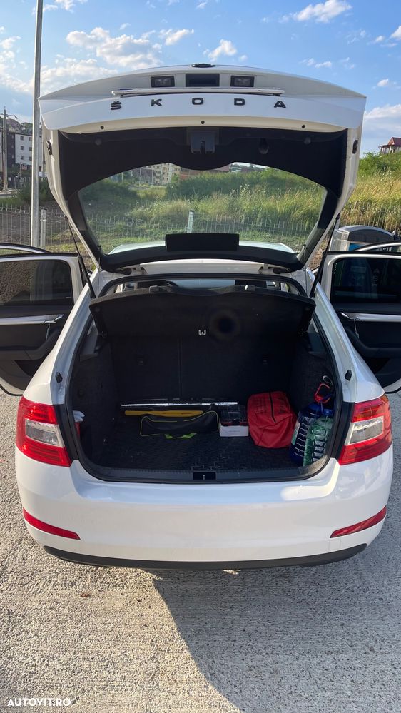 Skoda Octavia 1.6 TDI ACTIVE - 5