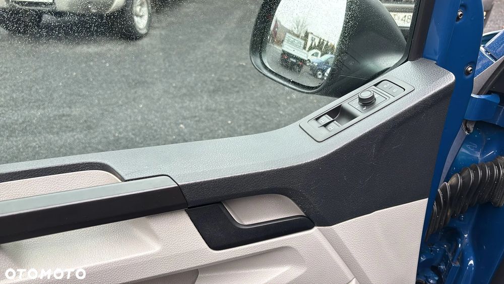 Volkswagen Transporter Kombi L1H1 DSG - 10