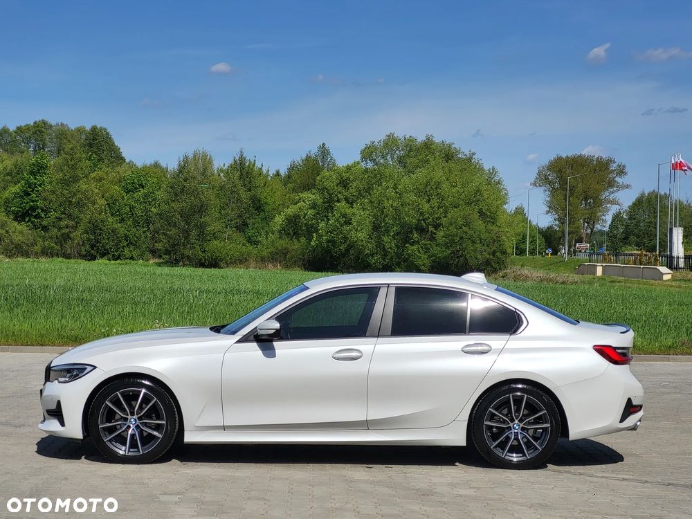 BMW Seria 3 318d Sport Line - 6