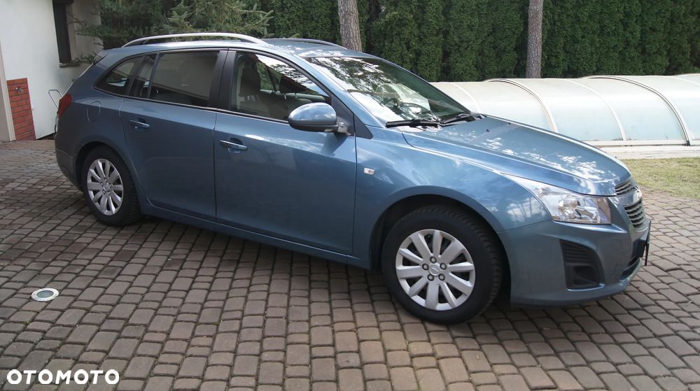 Chevrolet Cruze 1.6 LT - 4