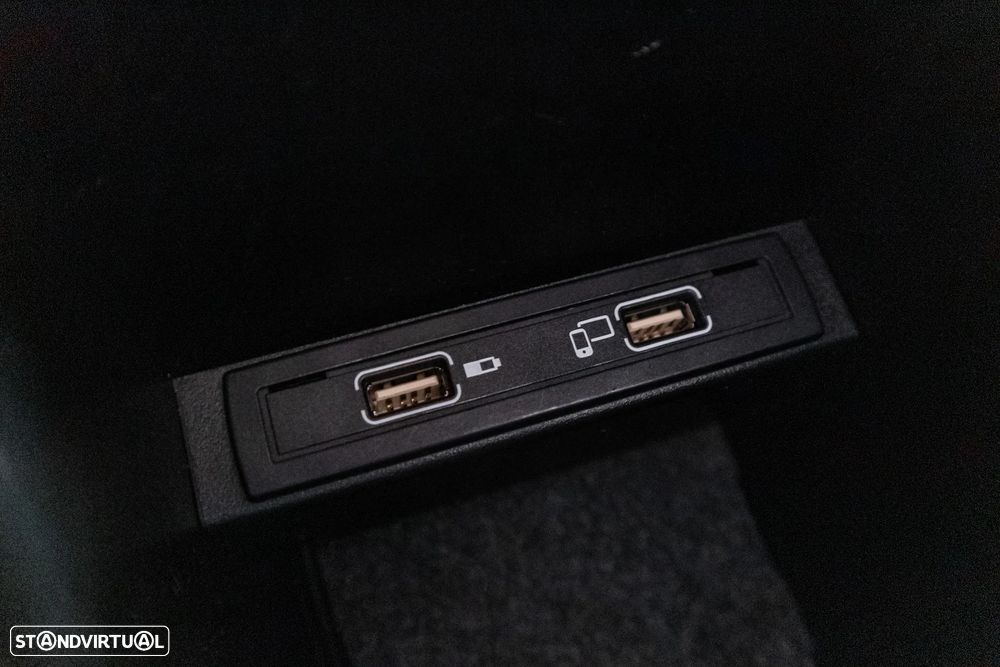 Mercedes-Benz CLA 45 AMG Shooting Brake 4-Matic - 21