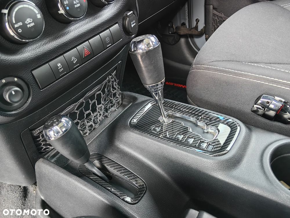 Jeep Wrangler 3.6 Sahara - 16