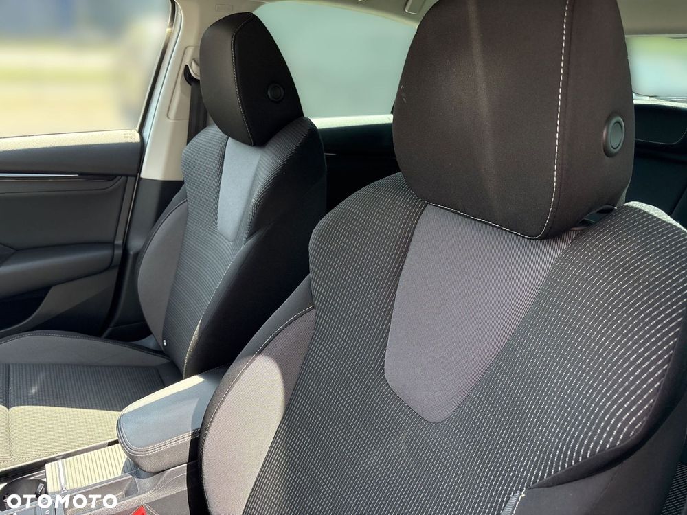 Skoda Octavia 1.5 TSI ACT Ambition - 11