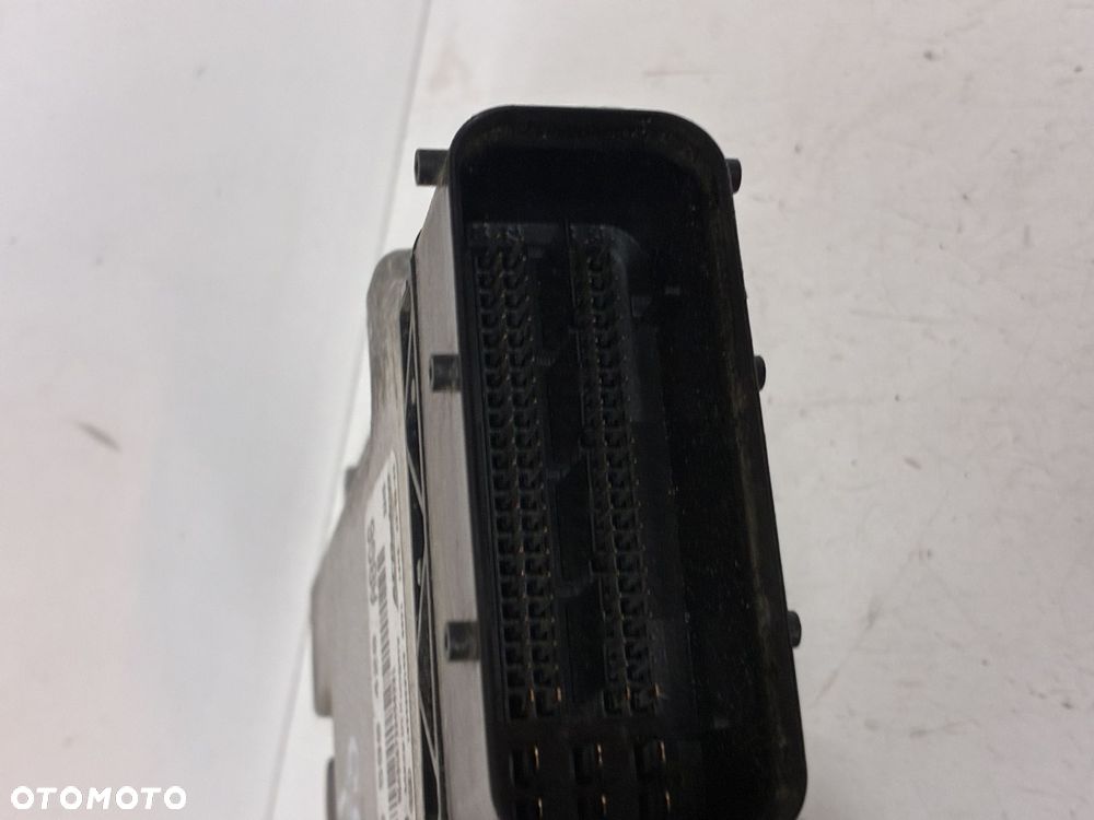 OPEL KOMPUTER  STEROWNIK  SILNIKA ECU 1039S52190 55579447 - 4