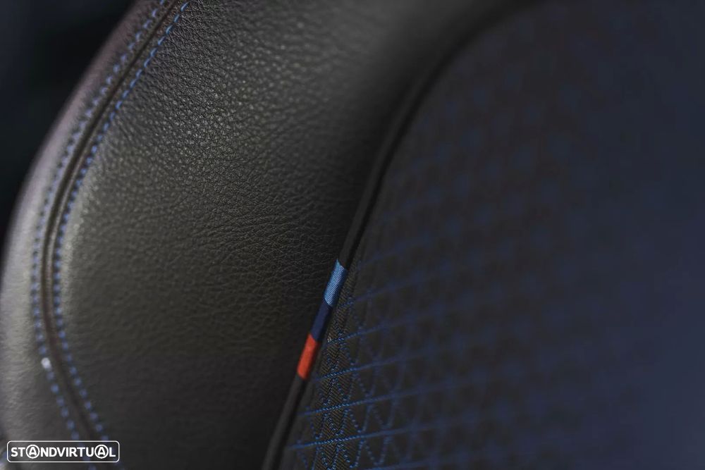 BMW 116 d Pack M Auto - 25