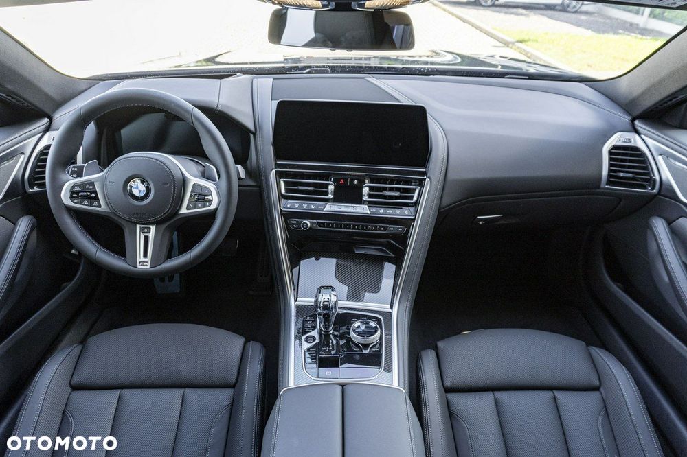 BMW Seria 8 - 14