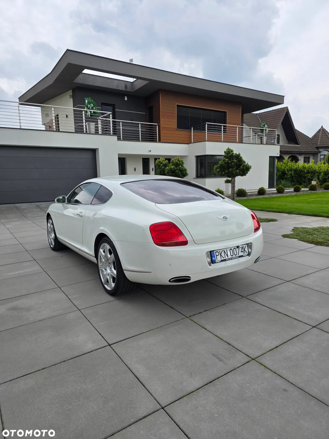 Bentley Continental GT Standard - 3