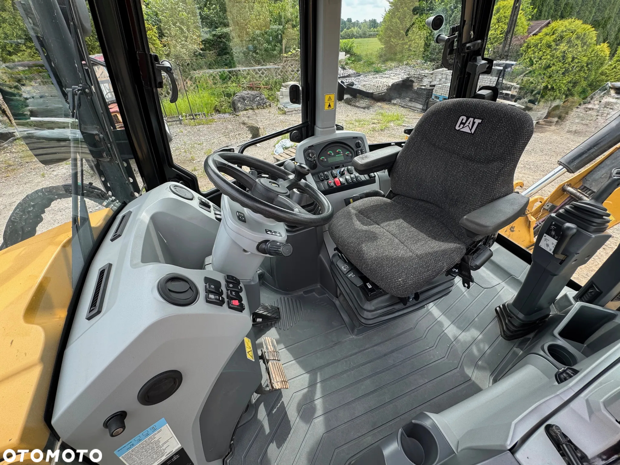 Caterpillar 432F2 - 19