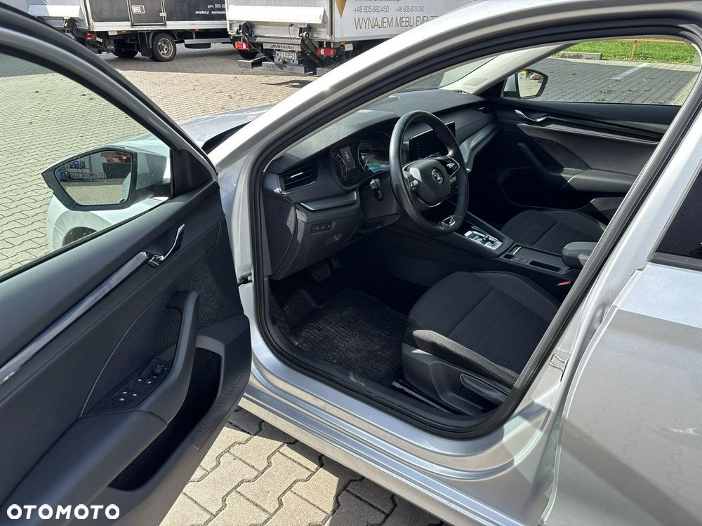 Skoda Octavia 2.0 TDI Ambition DSG - 11
