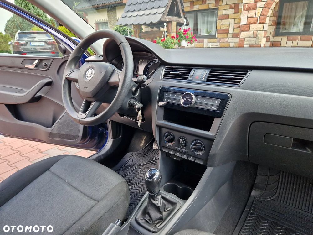 Skoda RAPID 1.2 TSI Ambition - 26