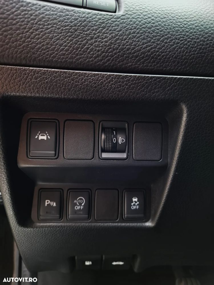 Nissan Qashqai 1.6 DIG-T N-Connecta - 11