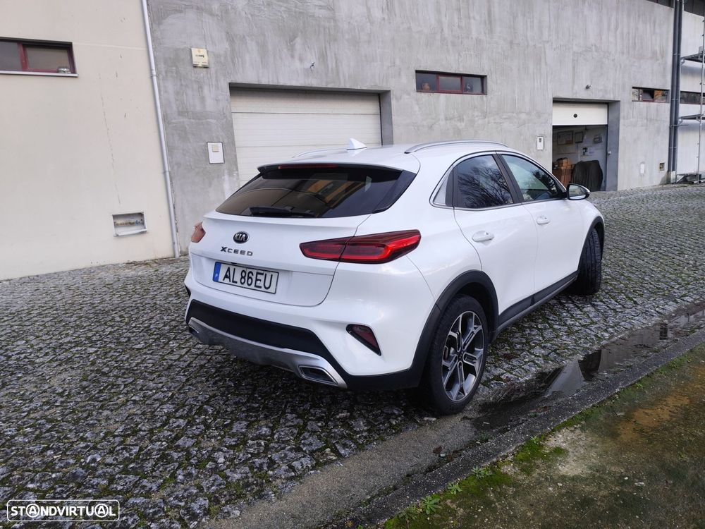 Kia XCeed 1.6 CRDi MHEV Drive - 9
