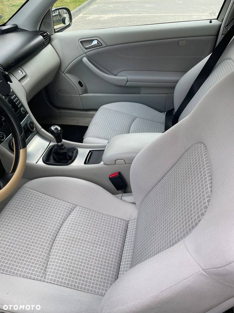 Mercedes-Benz Klasa C 230 Sport Edition - 14