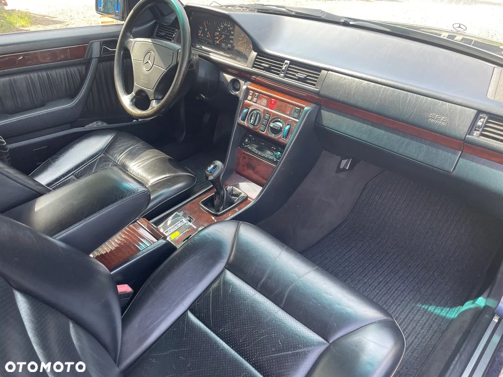 Mercedes-Benz W124 (1984-1993) - 14