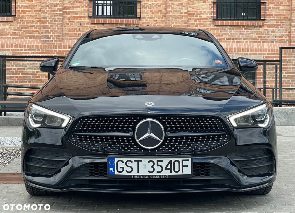 Mercedes-Benz CLA 200 7G-DCT AMG Line - 2