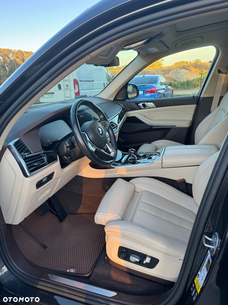 BMW X7 xDrive40i - 6