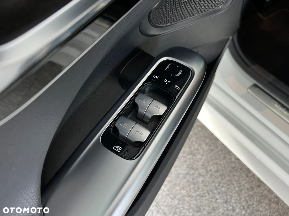 Mercedes-Benz Klasa C 220 d 9G-TRONIC - 20