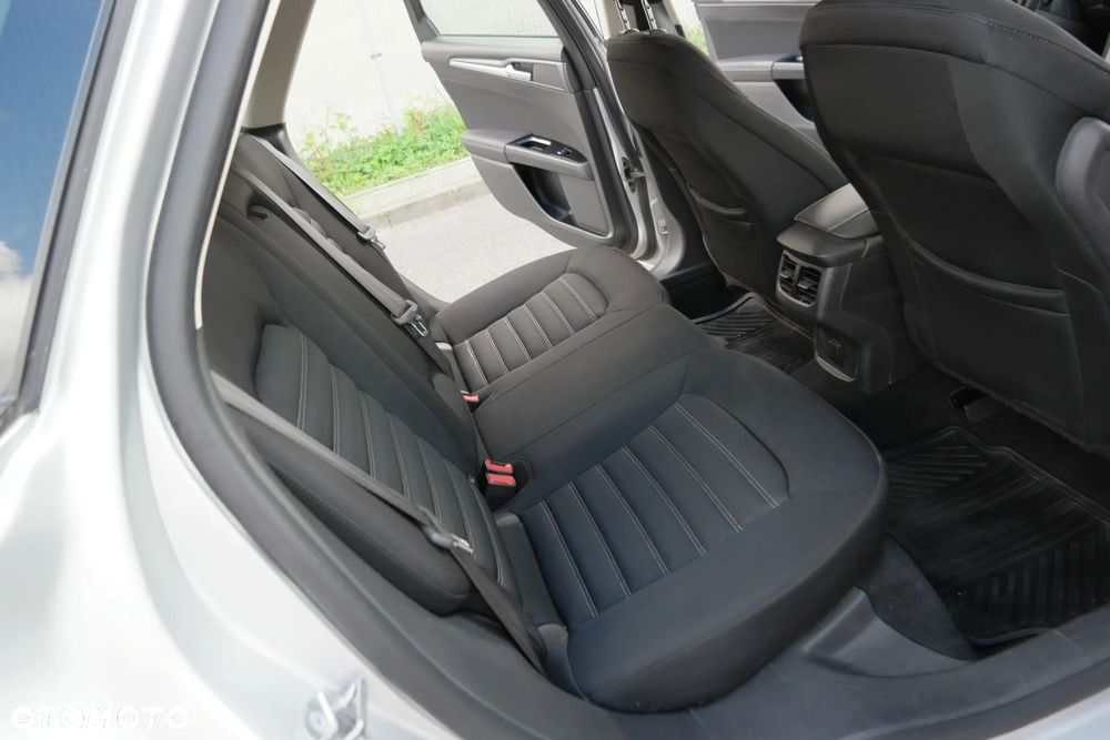 Ford Mondeo - 21