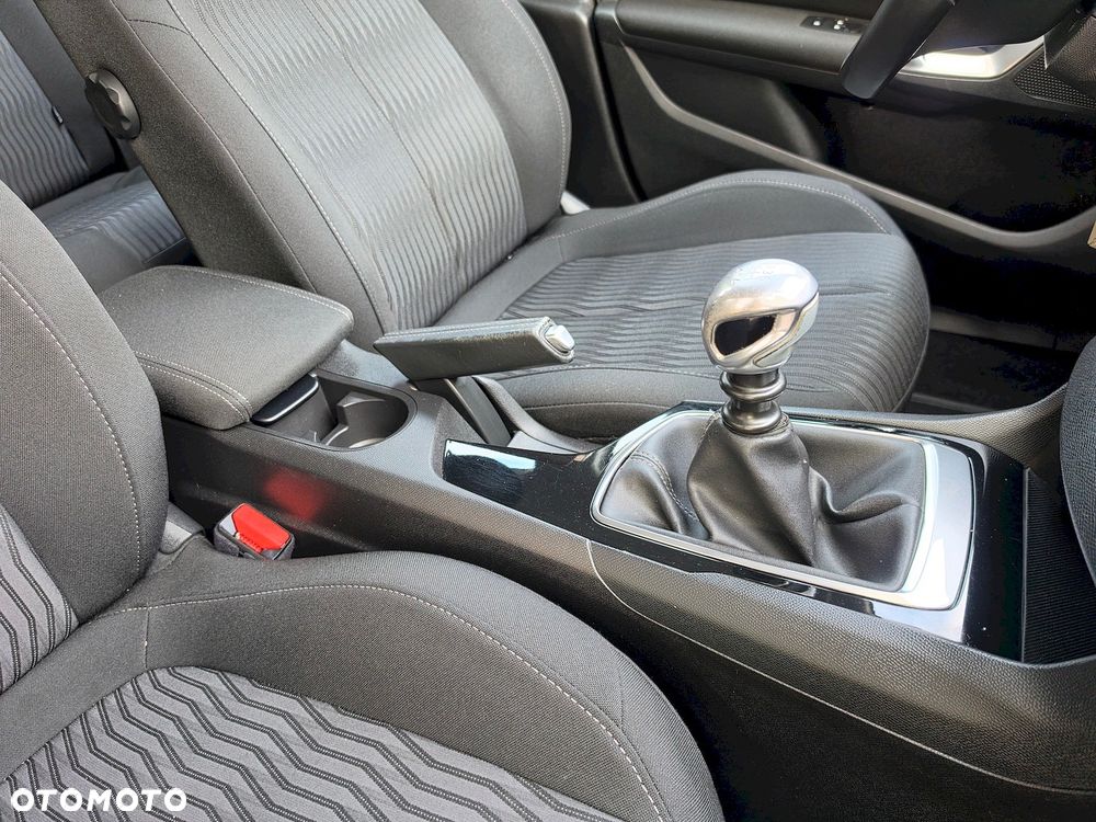 Peugeot 308 PureTech 130 Stop & Start Access - 23