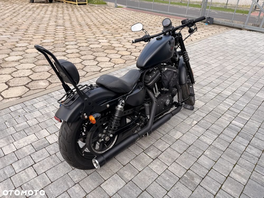 Harley-Davidson Sportster Iron 883 - 12