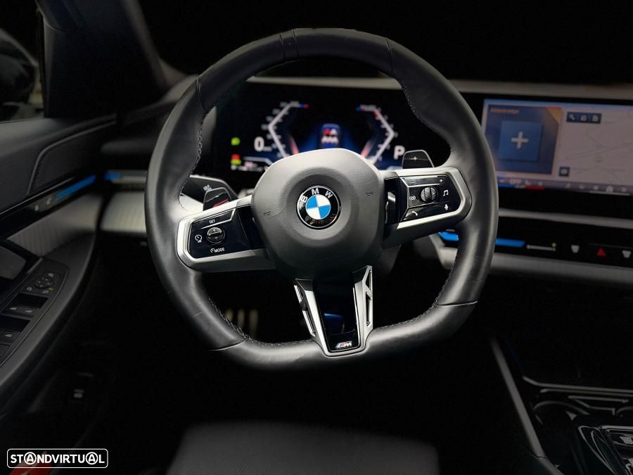 BMW 520 d Pack Desportivo M Pro - 25