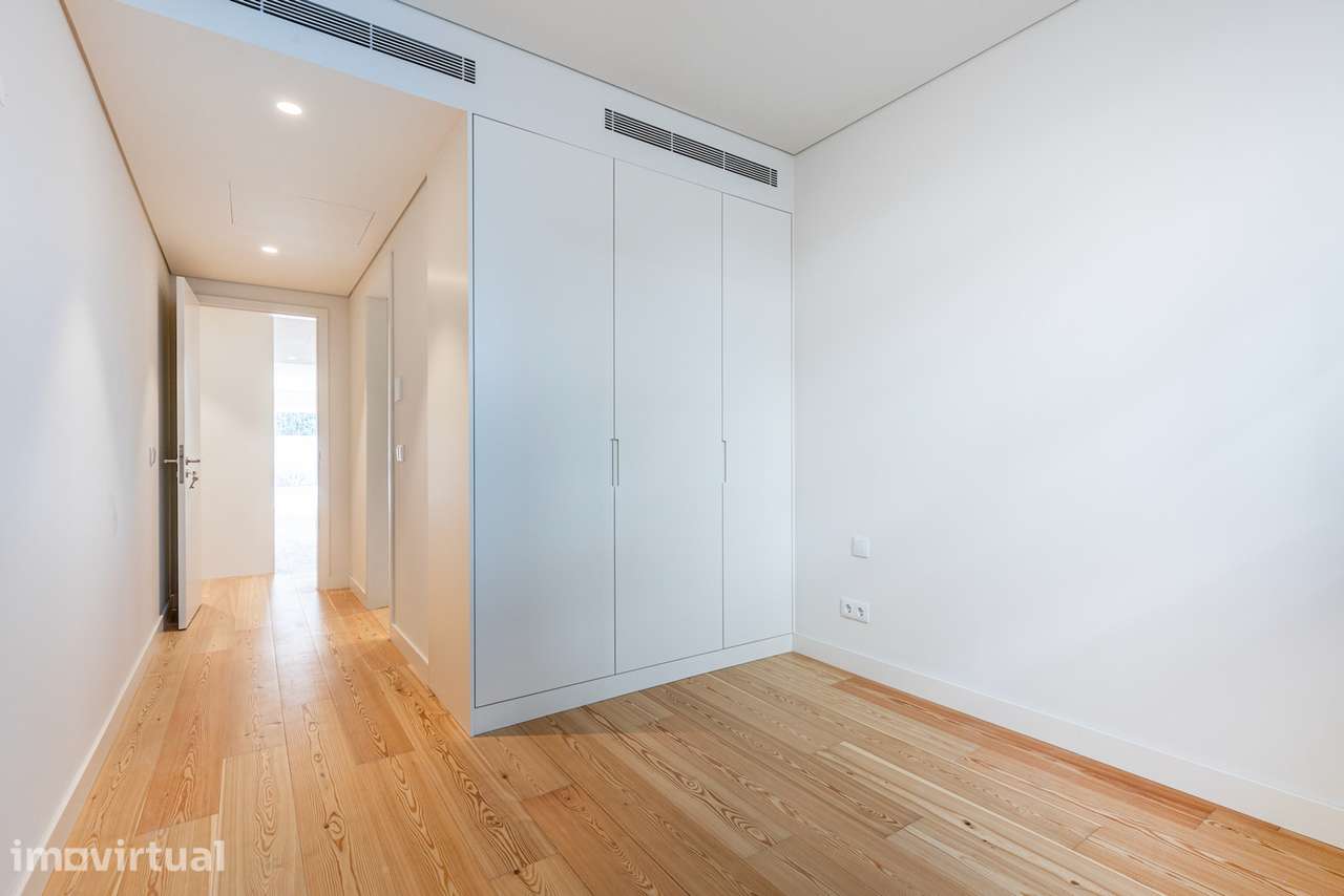 Duplex T4 – Empreendimento Conde de Lima, Lisboa - Grande imagem: 4/47