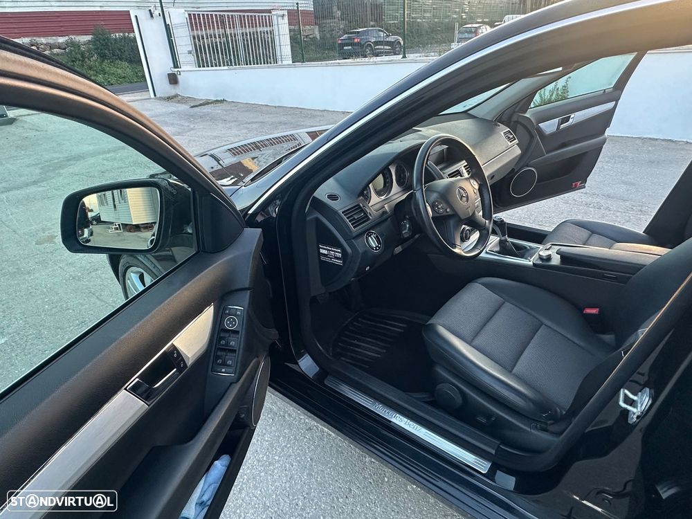 Mercedes-Benz C 220 CDi Avantgarde - 24