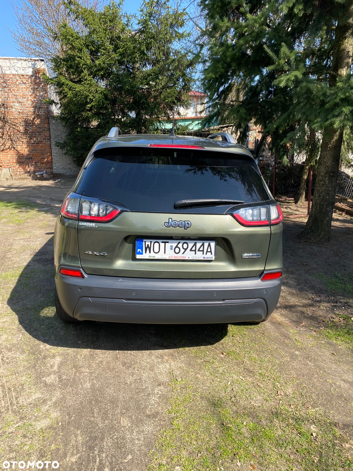 Jeep Cherokee - 10