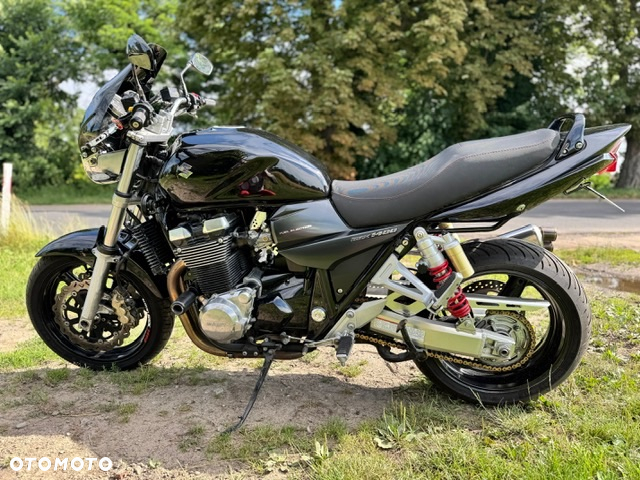 Suzuki GSX - 3