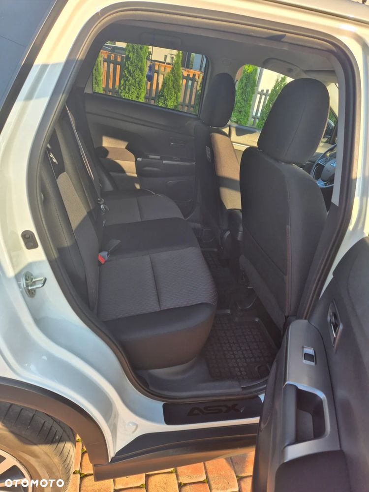 Mitsubishi ASX 1.6 Black Edition - 9