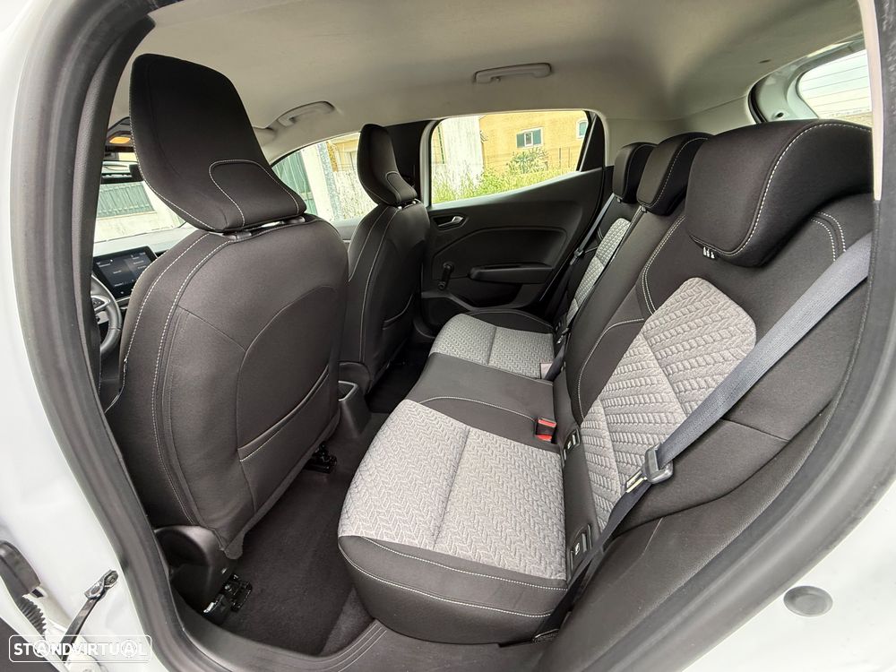 Renault Clio TCe 90 TECHNO - 13