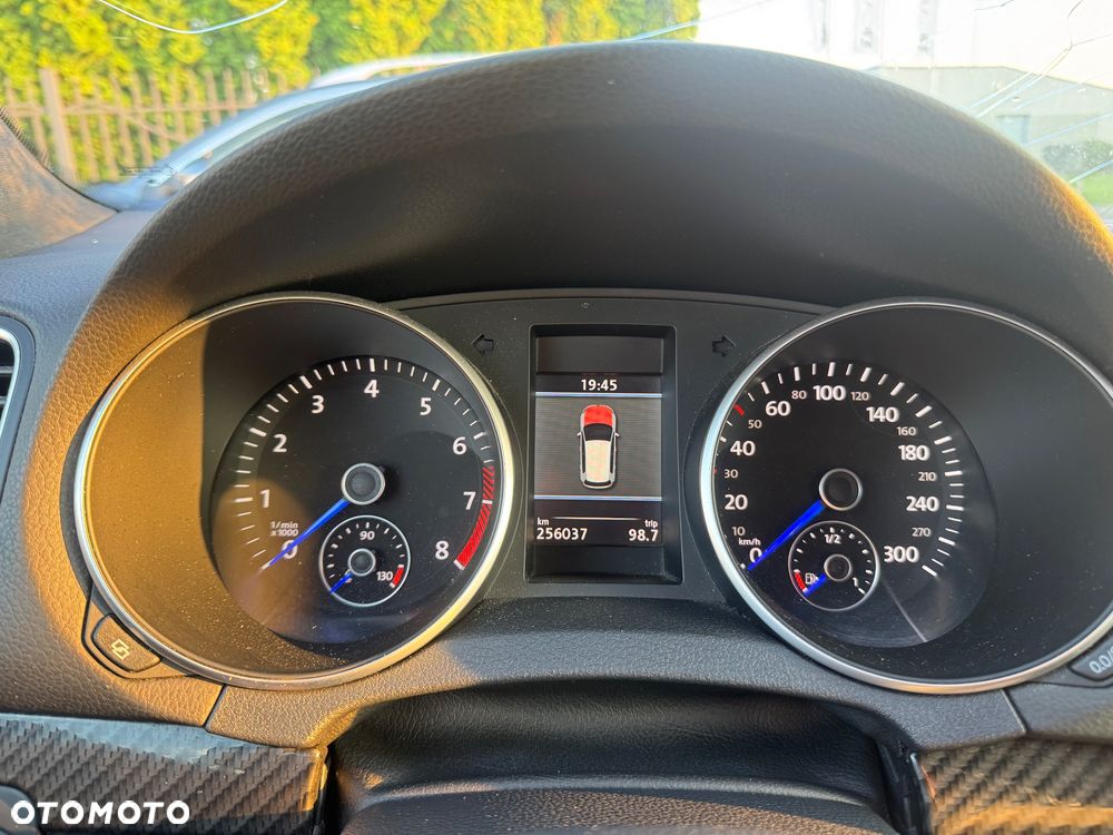 Volkswagen Golf 2.0 R DSG - 10