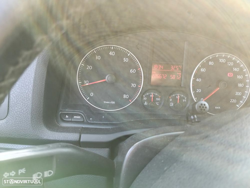 VW Golf - 5