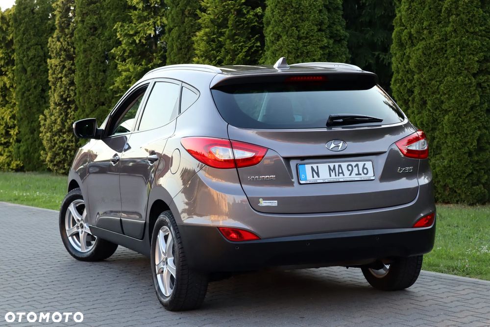 Hyundai ix35 1.6 2WD Fifa World Cup Edition - 10