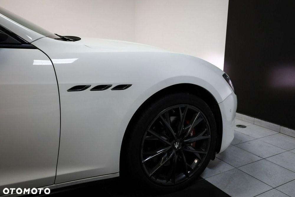 Maserati Ghibli - 12