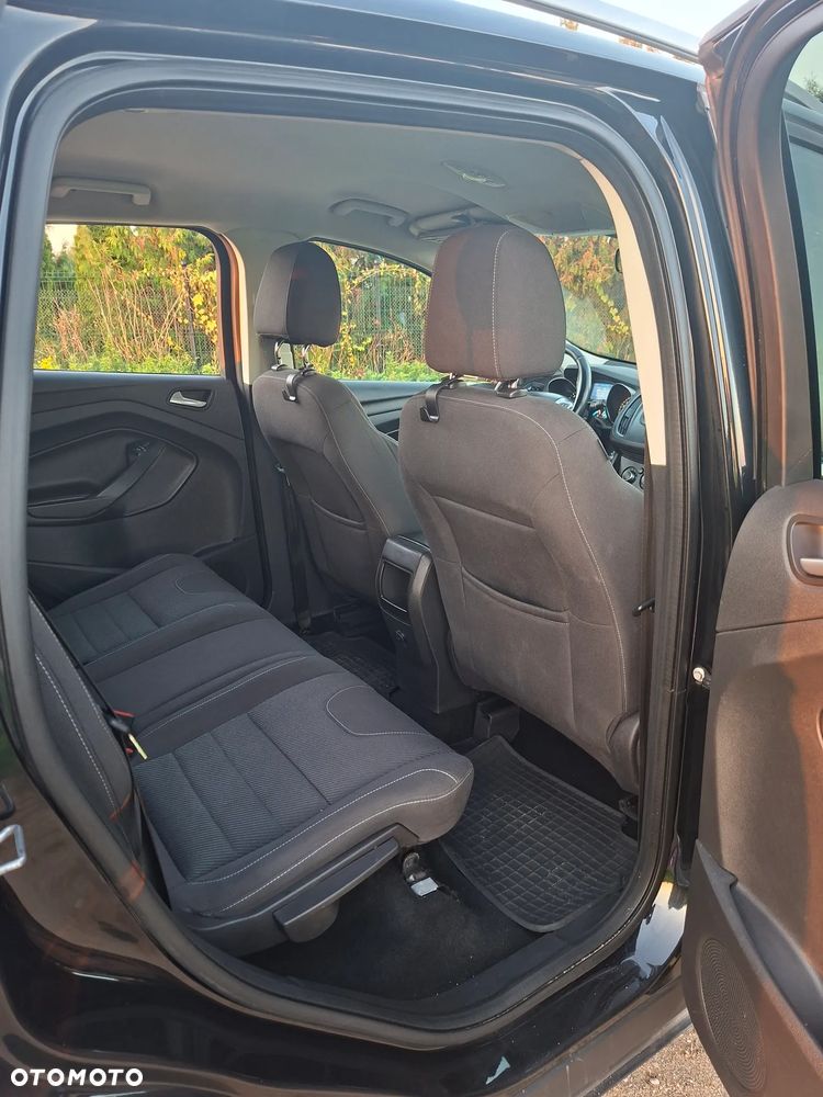 Ford Kuga - 9