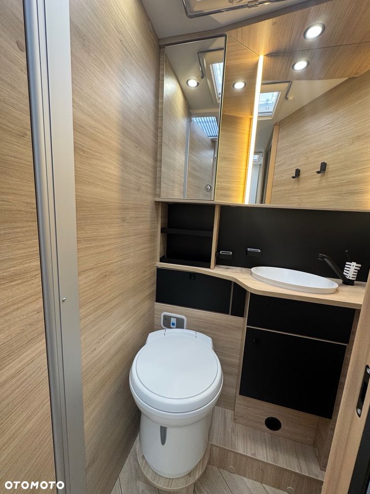 Ford Chausson 798 Titanium Line - 34