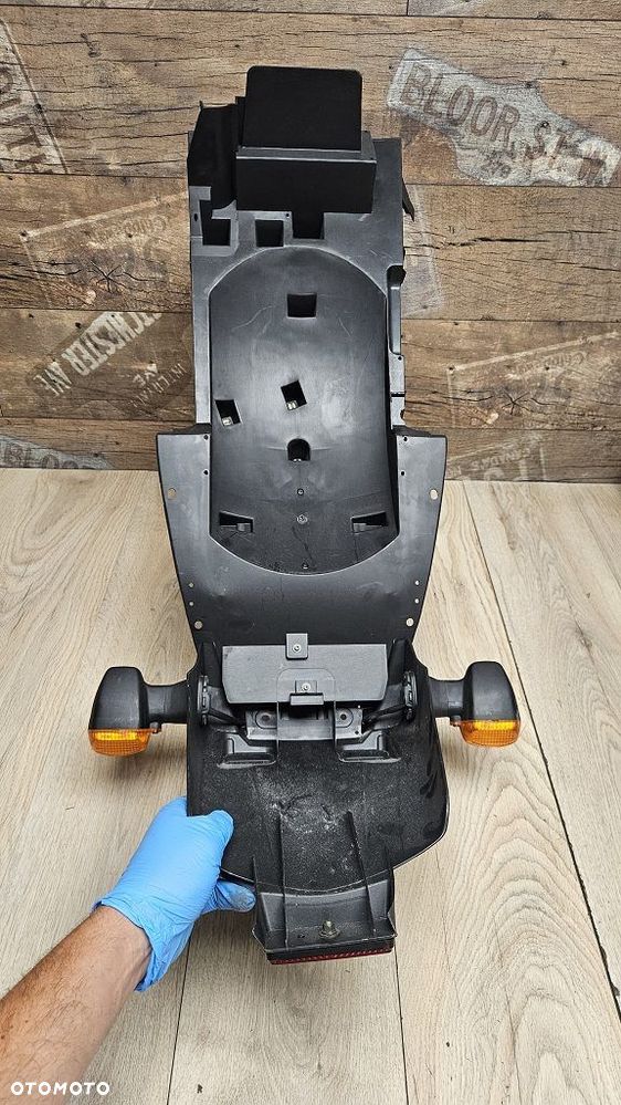 Nadkole Tył Błotnik Kierunkowskazy Yamaha FZS 1000 Fazer RN06 - 13