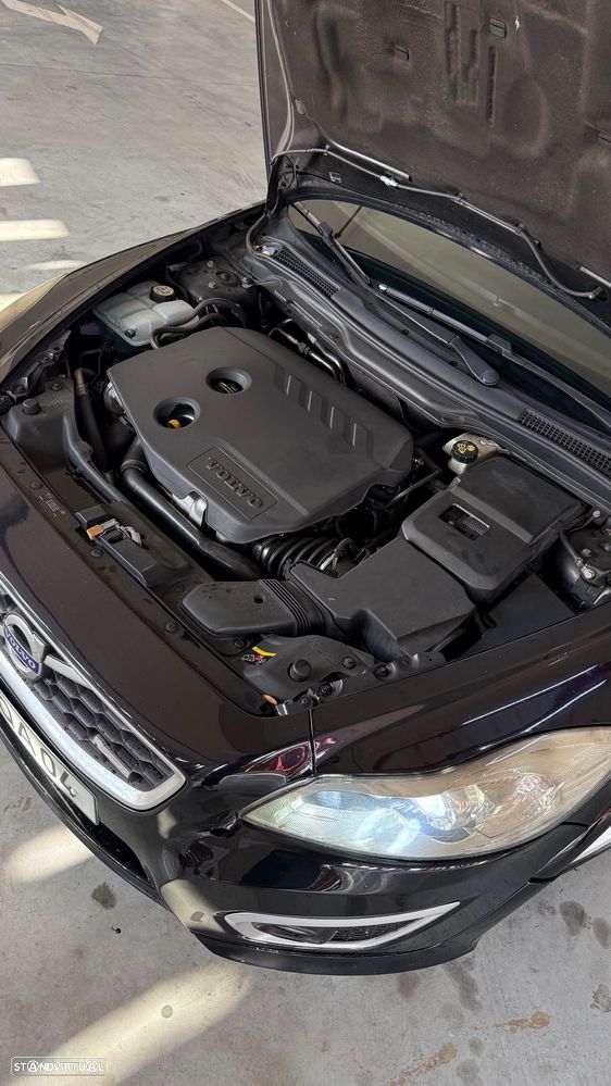 Volvo C30 1.6 D2 R-Design Start/Stop — fotografia 27