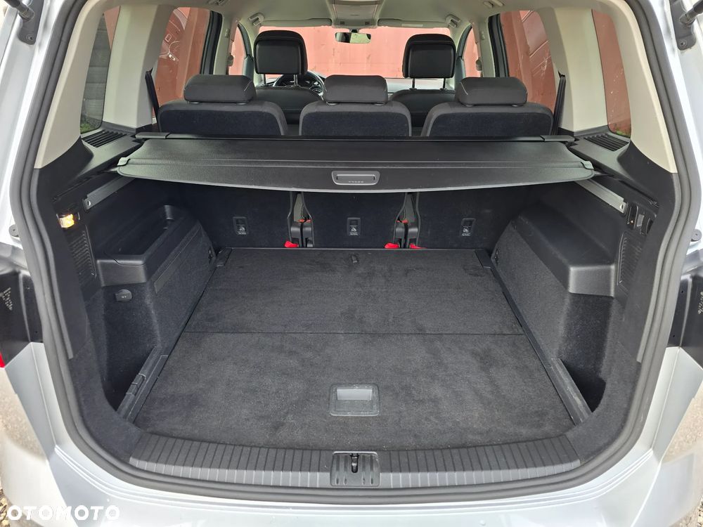 Volkswagen Touran 2.0 TDI SCR DSG Join - 20