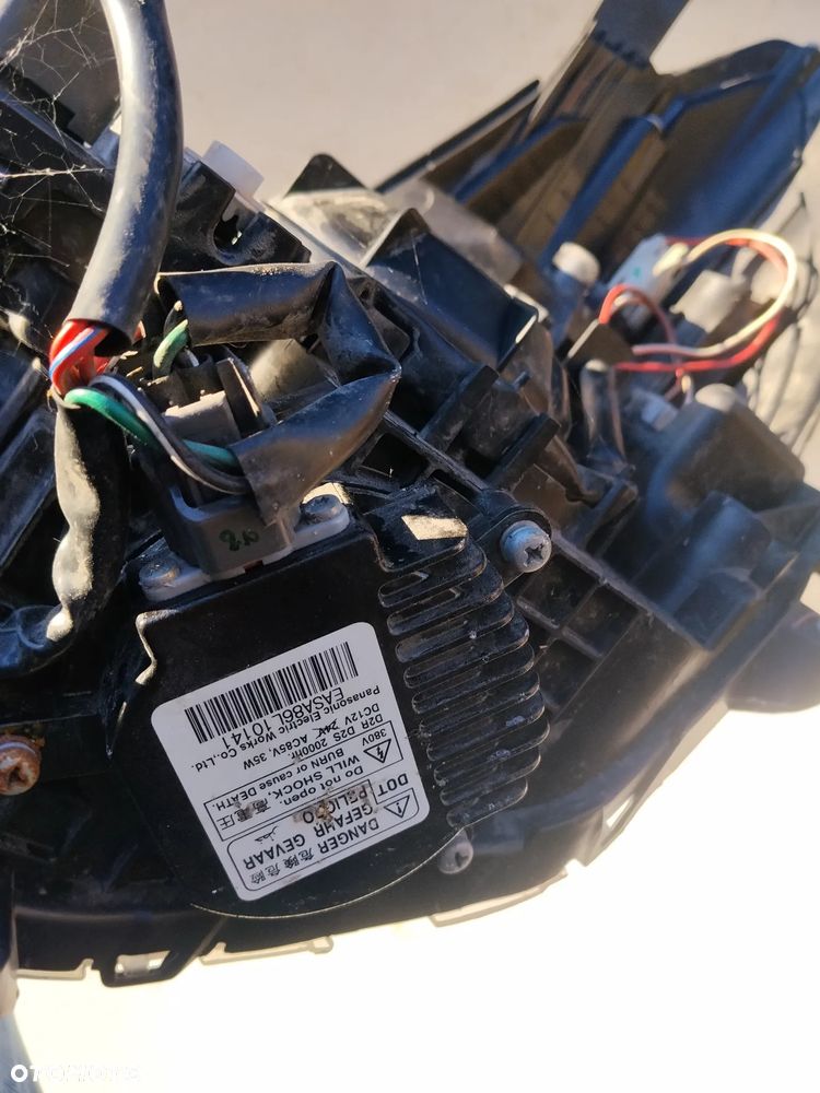 Lampa Prawa Xenon Subaru XV impreza bdb stan kompletna - 4