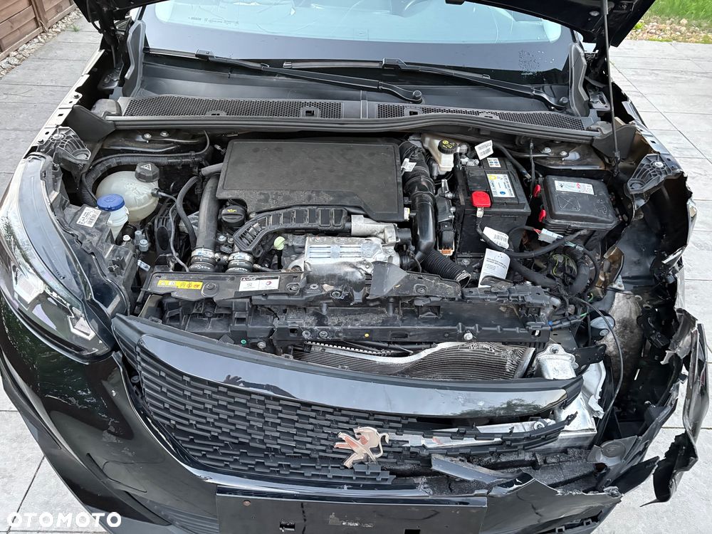 Peugeot 2008 PureTech 130 GPF Stop&Start Allure - 8