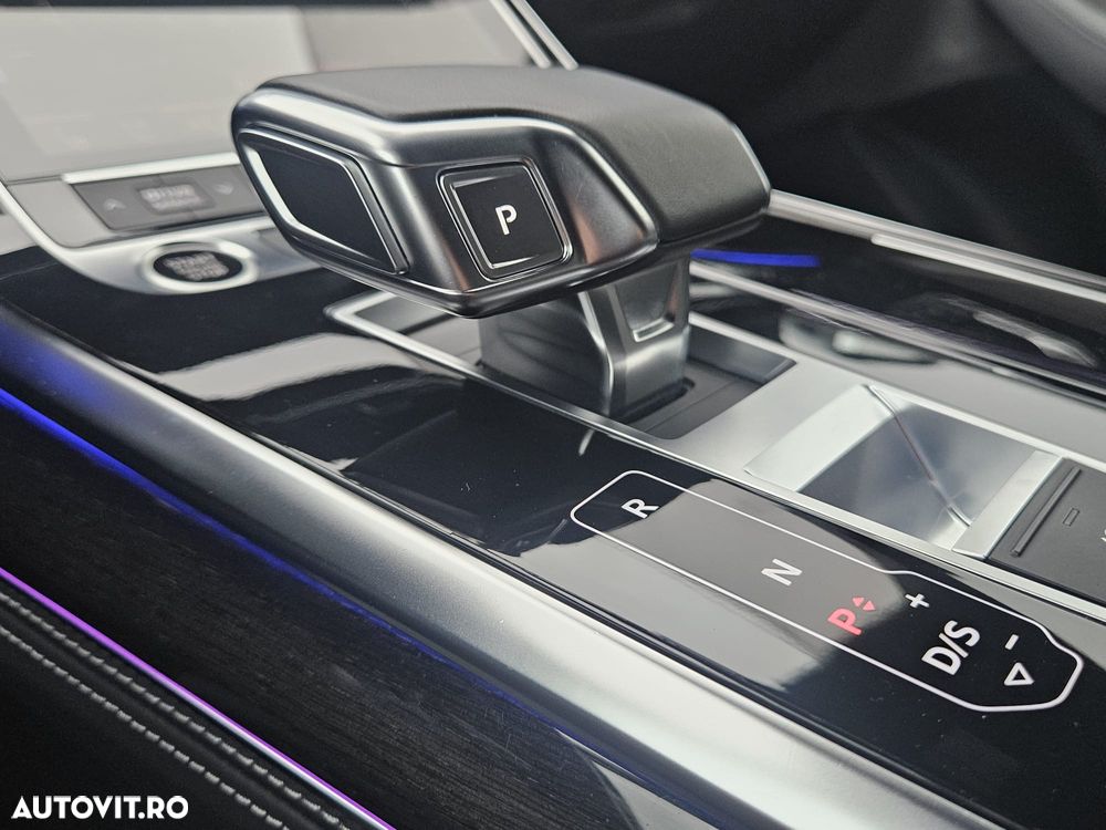 Audi Q8 55 TFSI quattro Tiptronic MHEV - 15