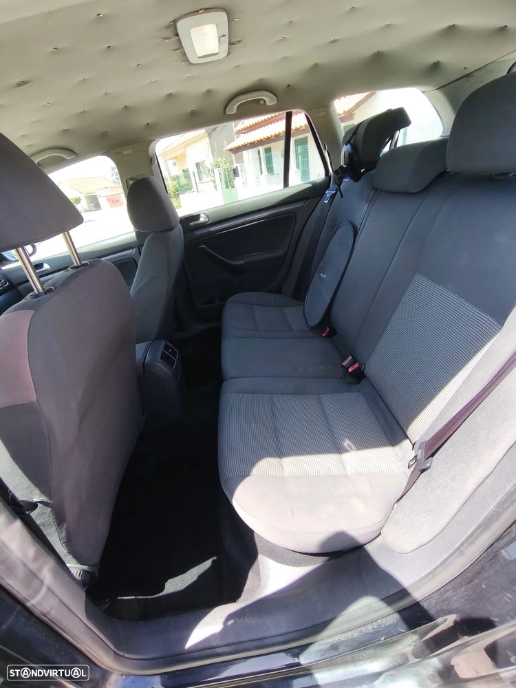 VW Golf Variant - 14